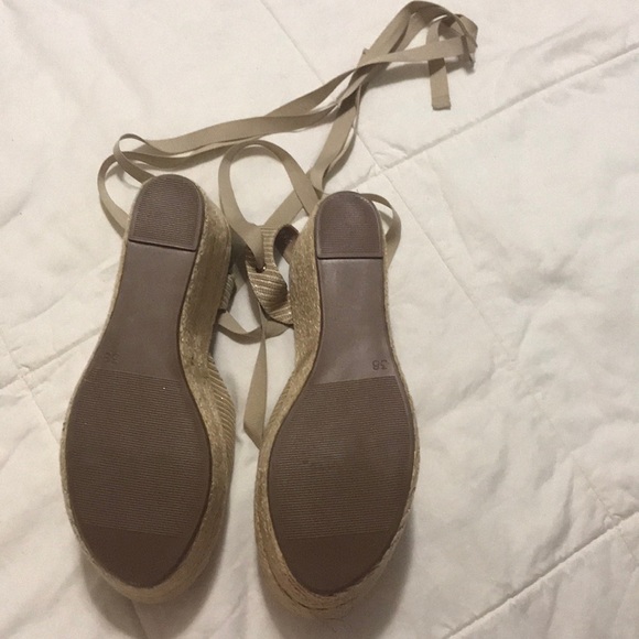 Wedges beige NEW - Picture 3 of 6